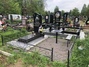 гранитный памятник