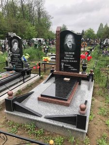 гранитный памятник