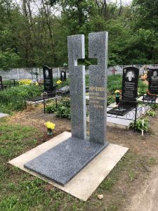 гранитный памятник