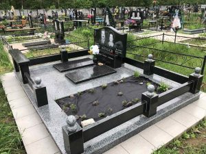 гранитный памятник