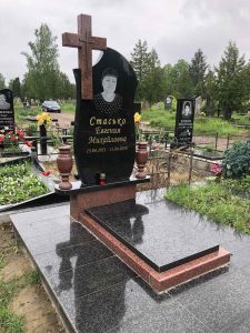 гранитный памятник